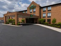 Wingate by Wyndham Livonia