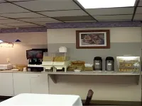 Quality Inn & Suites Binghamton Vestal - breakfast