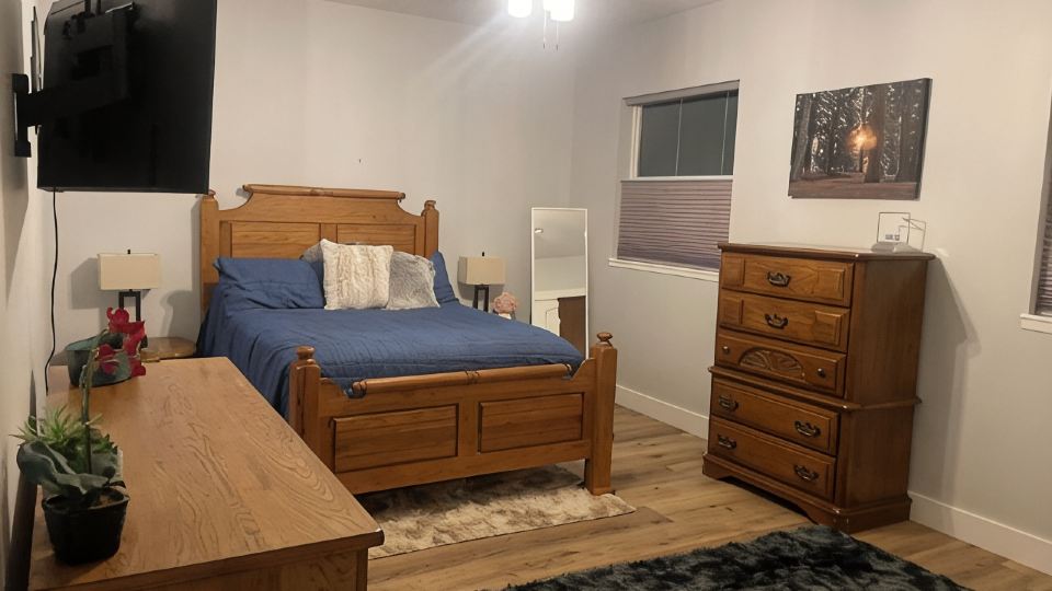 Charming 2-bedroom backyard apartment in gorgeous Ogden with WiFi,