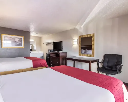 Rodeway Inn Hotels in Canton