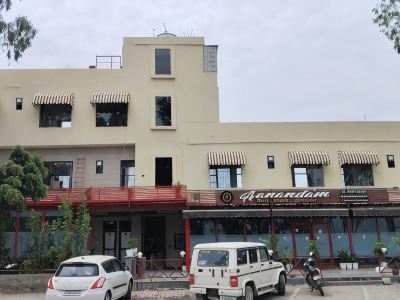 Crystael Hotel
