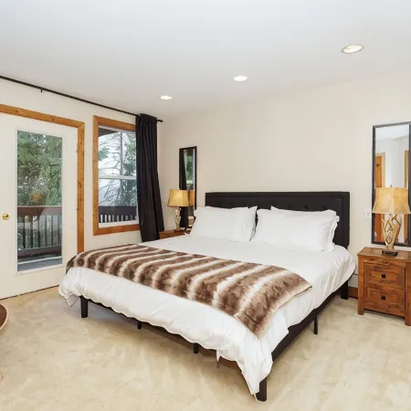 Mountain Home w/ Views & Game Room, Slopes 20 min
