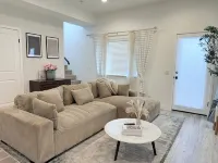 Modern Family Haven #2 - Minutes from Disney Magic/Knotts and Saigon