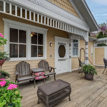 Charming Victorian, Private Hot Tub