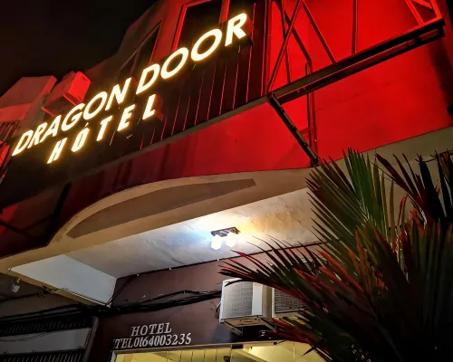 Dragon Door Hotel Hotels in Sitiawan