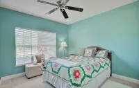 Spacious 2-bedroom villa in Sebring, screened patio, grill, bonus room, sleeps