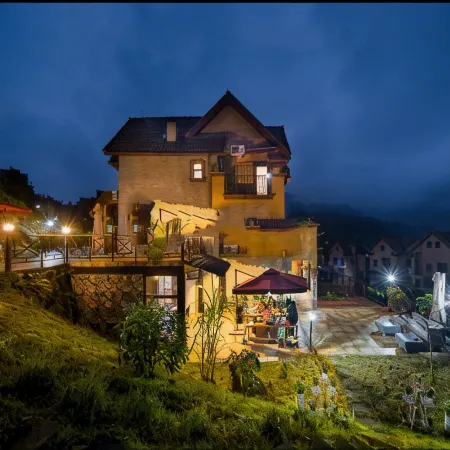 Yunzhong Manbu Banshan Huashu Hotel