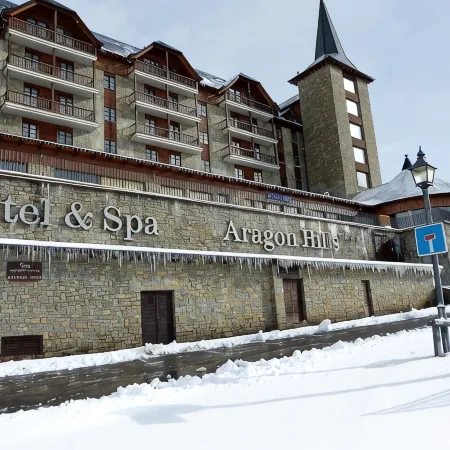 Fun Aragon Hills Hotel & Spa