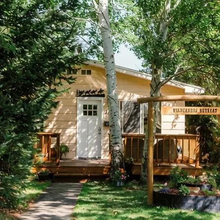 A Wilderness Retreat — Your Gateway to Yellowstone