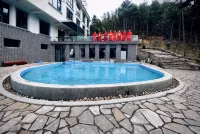 Tiantai Yaojian Boutique Homestay - Pools
