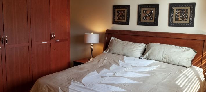 Lake View Condo across from the Public Park and Beach, Downtown Chelan! Ξενοδοχεία στην πόλη Chelan