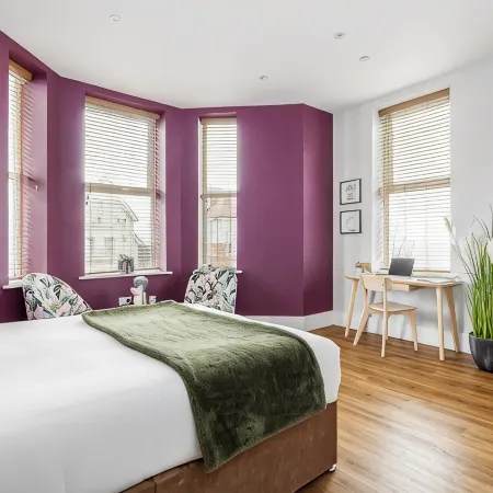 Stunning Sea Views, Family Apt; Free Parking & Gym