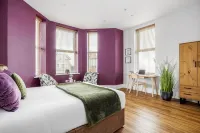 Stunning Sea Views, Family Apt; Free Parking & Gym - Apartments