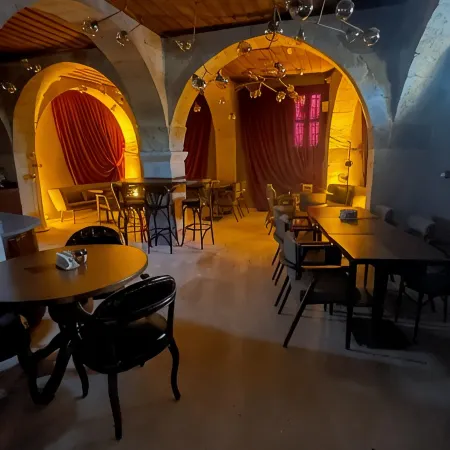 Four Mansions Hotel