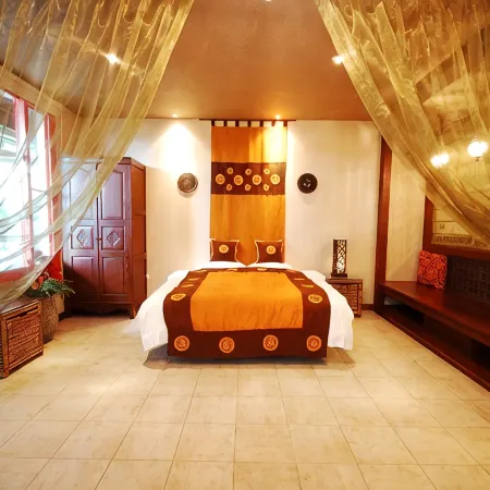 March Three Inn
