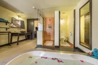 Chada Lanta Beach Resort - Resorts