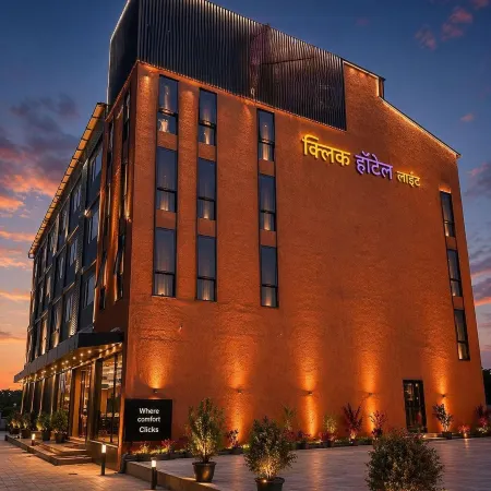 Click Hotels Lite Chakan