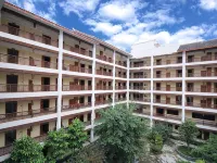 Renyi Hotel - 3-Star