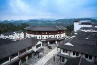 Yilong Yulu Hotel