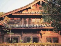 Taishun Youlan Xiaozhu Homestay - غرفة مطلة على الجبل