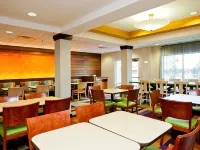 Fairfield Inn & Suites San Francisco Airport/Millbrae ミルブレーのホテル