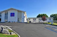 Econo Lodge - 2 Sao