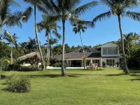 Punta Aguila Spectacular 4 Bdr / 6 Bath Free Golf Cart  Chef and Waiter Included Hoteles en 