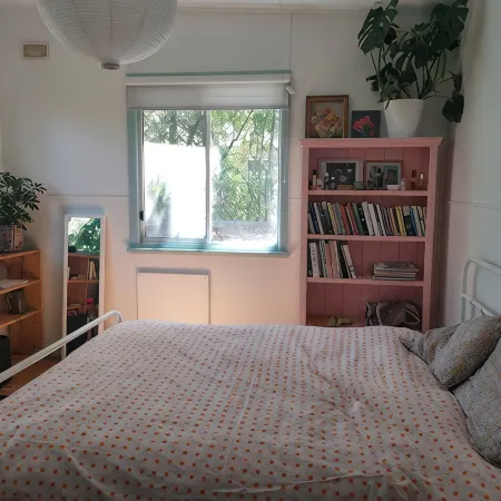 Beautiful beachside house and garden - 2 minutes from the beach!