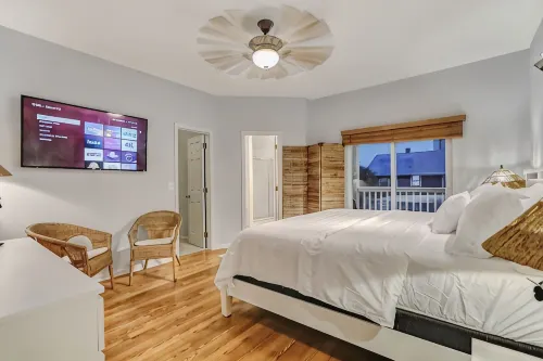 Ocean Oasis: Steps To Beach/Close to Mayo Sleeps8! - balcony