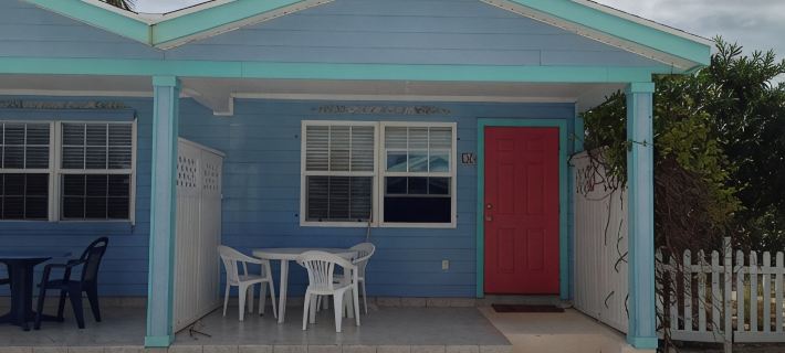 Beachside Exuma Villa newly remodeled!Great location near resorts & restaurants Hoteles en Great Exuma
