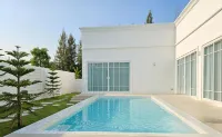 Ellieriviera Pool Villa