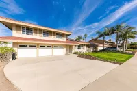 Great for Family's Disneyland Close  5 Bedrooms, 3 Baths, Sleeps 12 Pool Home