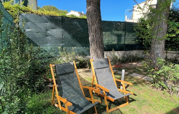 La Buganvilla: a cozy cottage with garden near the center of Sirolo