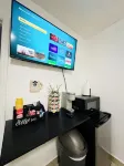 One Bd Efficiency 5min from 8th St - Bungalows