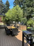 The Blue Haven Getaway, with Window AC Units in the Summer. - Wifi