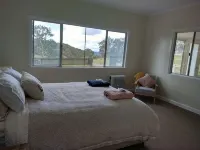 Lovely Farm Stay in the Northern Granite Belt. 8 Minutes From Wineries