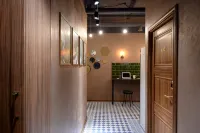 Interqube Tretiyakovskaya Capsule Hotel - Bãi đậu xe