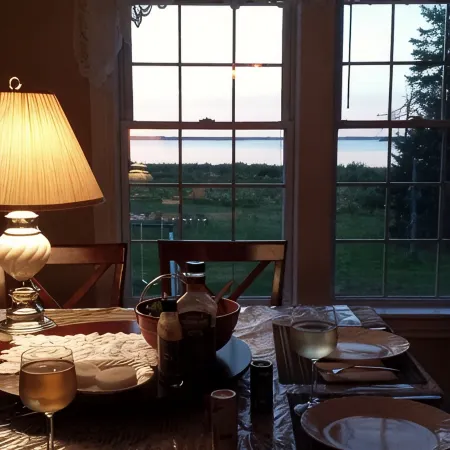 For family or romantic getaways, or a retreat, this beautiful space awaits you