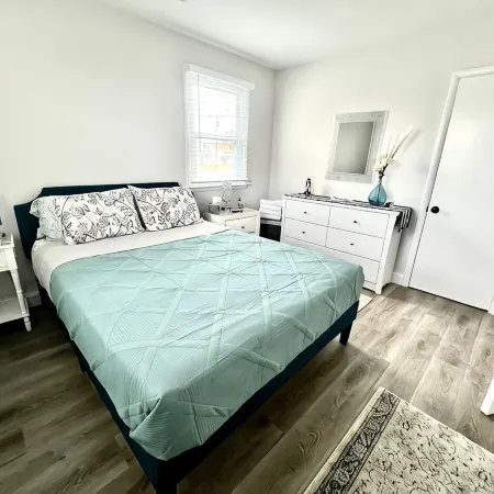 Brigantine - Fully Renovated, Fully Stocked, Pet Friendly, Comfort meets Luxury Отели в г. Бригантин