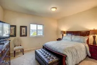 Lake Chelan Waterfront Resort Home- Pool, Boat -STR-0290 - 수영장