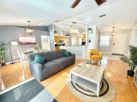 Charming 3-bedroom house with Private Pool and HOT TUB in lovely Gainesville - 4-Sterne