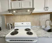 5-Bedroom House in Hays with AC, WiFi