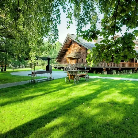 Russian Village Hotel