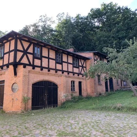 Unique vacation apartment for 6 to 8 people with a historic ambience