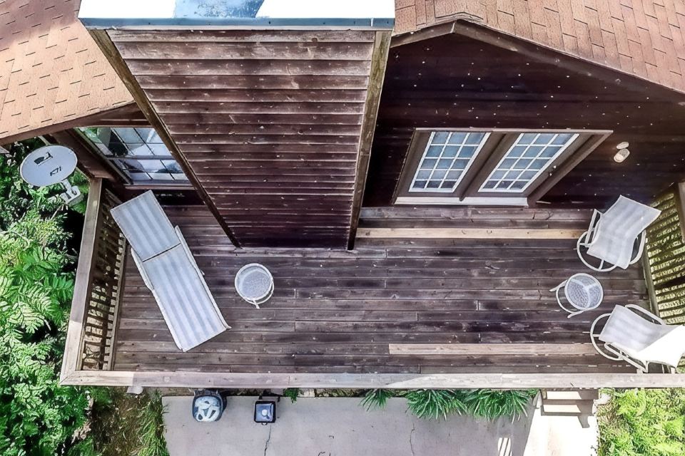 Photo 5 of 6
