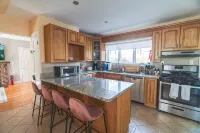 Tufts 4BD/2BA - 5.MIN to Harvard&Boston / Free Parking / Walk to Subway
