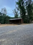 Hana Cabin at Windrock Ridge: Sleeps 5, Pet Friendly, Trail Access - Alppimaja