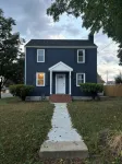 Spacious 4-bedroom house with AC and WiFi in fabulous Silver Spring