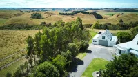 Hawkstone Hideaway - Your Peaceful Getaway - Apartments
