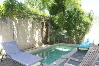 18 Century Provencal Mas With Swimming Pool - Pools